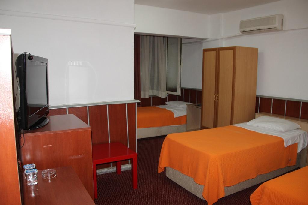 Hotel Ulke Yalova (Yalova) Quarto foto